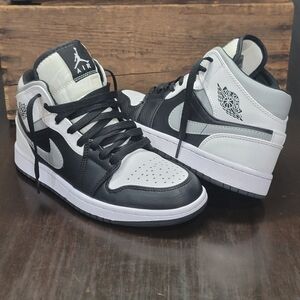 Nike Air Jordan 1 Mid 'White Shadow' (Wmns 8.5 Mens 7) Brand New - Fast Shipper